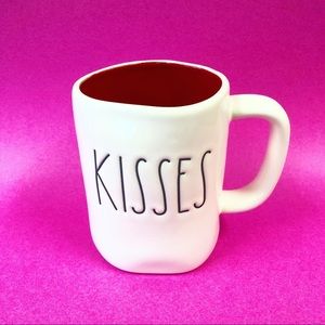 Rae Dunn Kisses mug *red inside*